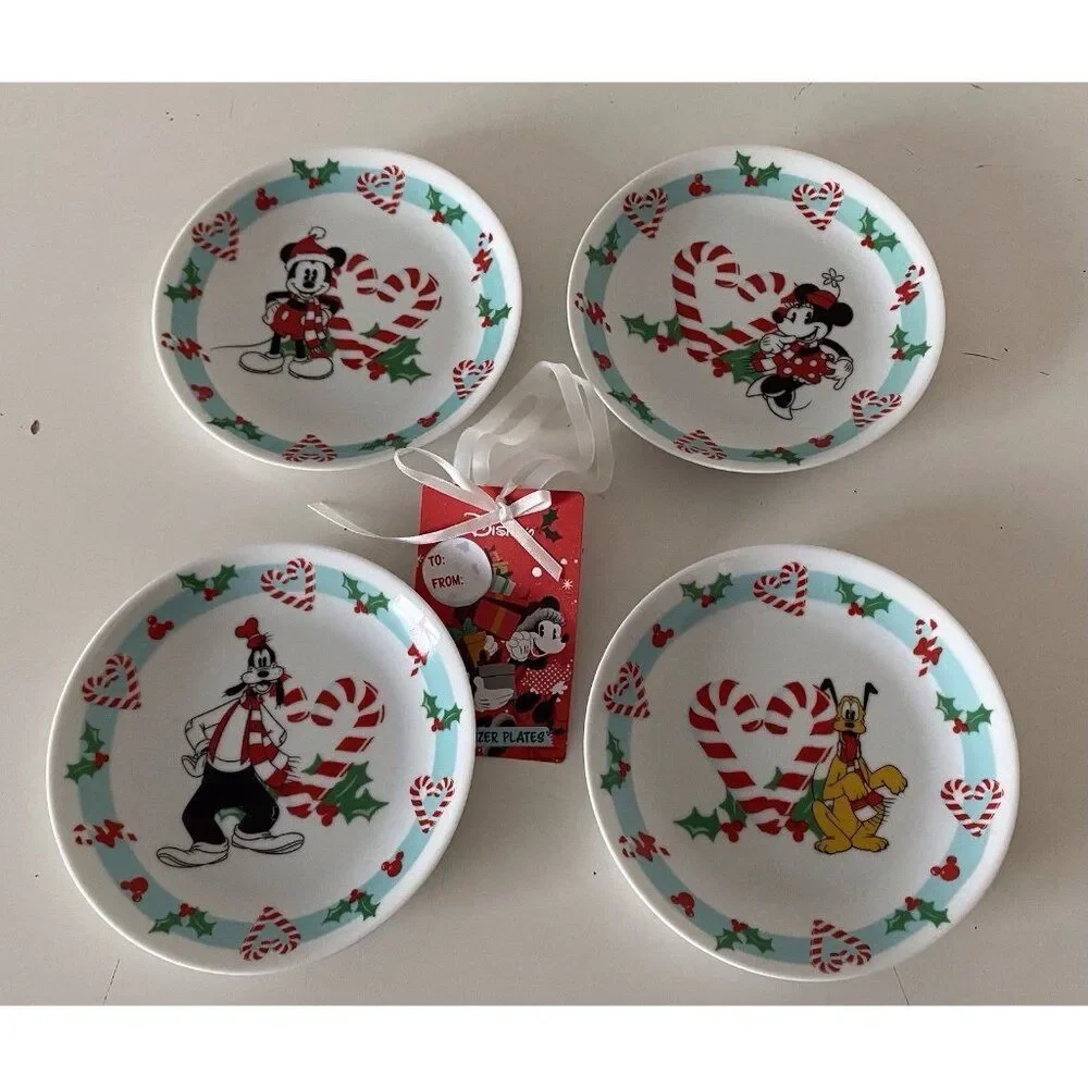 Set Of 4 Disney Mickey Minnie Goofy Pluto Christmas Holiday Appetizer Plates NEW